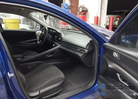 2022 Hyundai Elantra Sel from USA, damaged, VIN 5NPLS4AGXNH054359